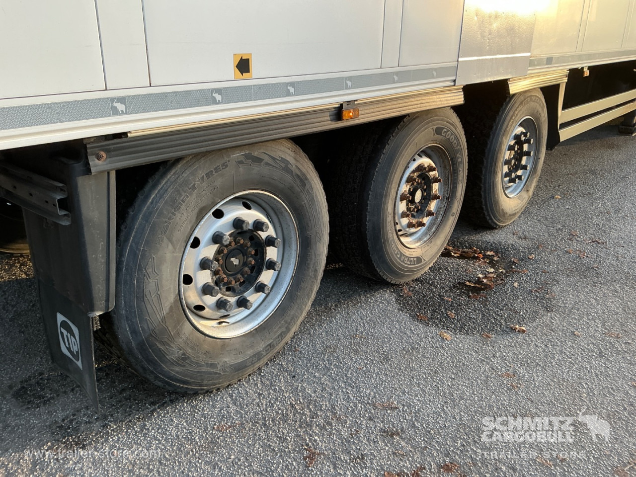 SCHMITZ Reefer Standard Double deck - Isotherm Auflieger: das Bild 3 SCHMITZ Reefer Standard Double deck - Isotherm Auflieger: das Bild 3