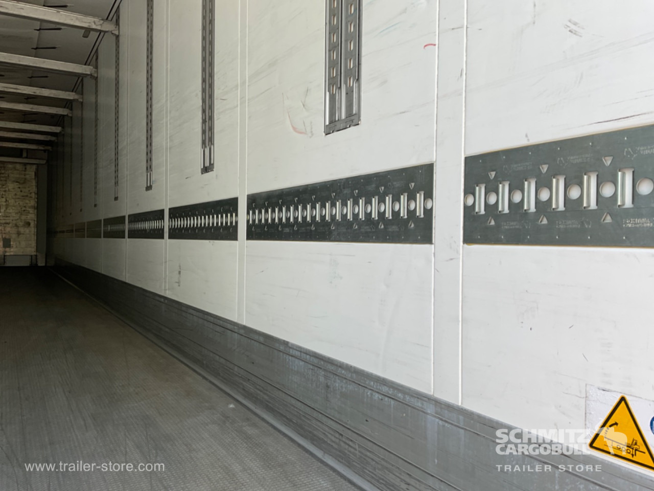 SCHMITZ Reefer Standard Double deck - Isotherm Auflieger: das Bild 3 SCHMITZ Reefer Standard Double deck - Isotherm Auflieger: das Bild 3