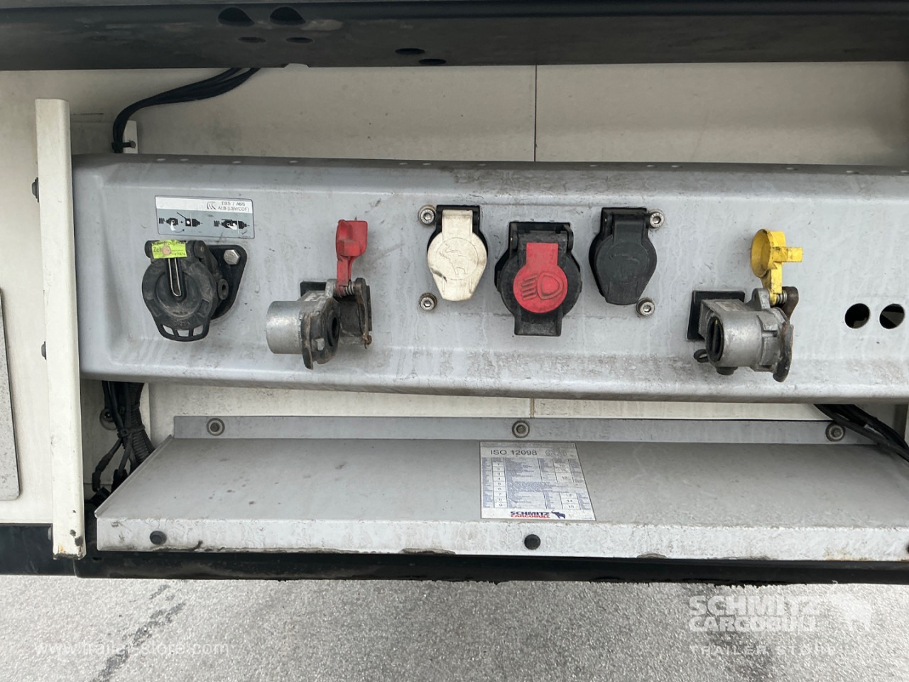 SCHMITZ Reefer Standard Double deck - Isotherm Auflieger: das Bild 4 SCHMITZ Reefer Standard Double deck - Isotherm Auflieger: das Bild 4