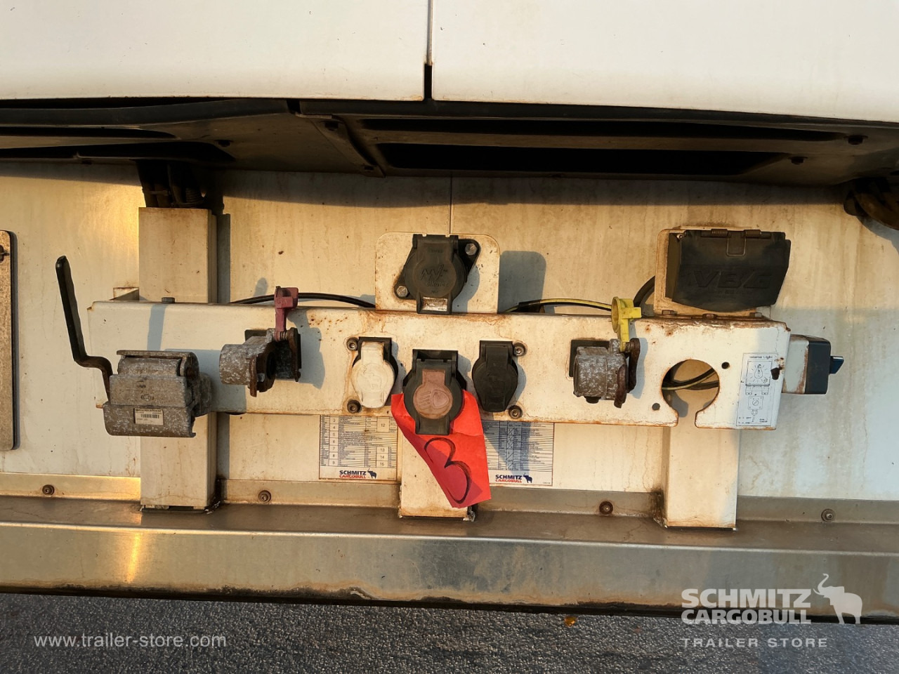 SCHMITZ Reefer Standard Double deck - Isotherm Auflieger: das Bild 4 SCHMITZ Reefer Standard Double deck - Isotherm Auflieger: das Bild 4