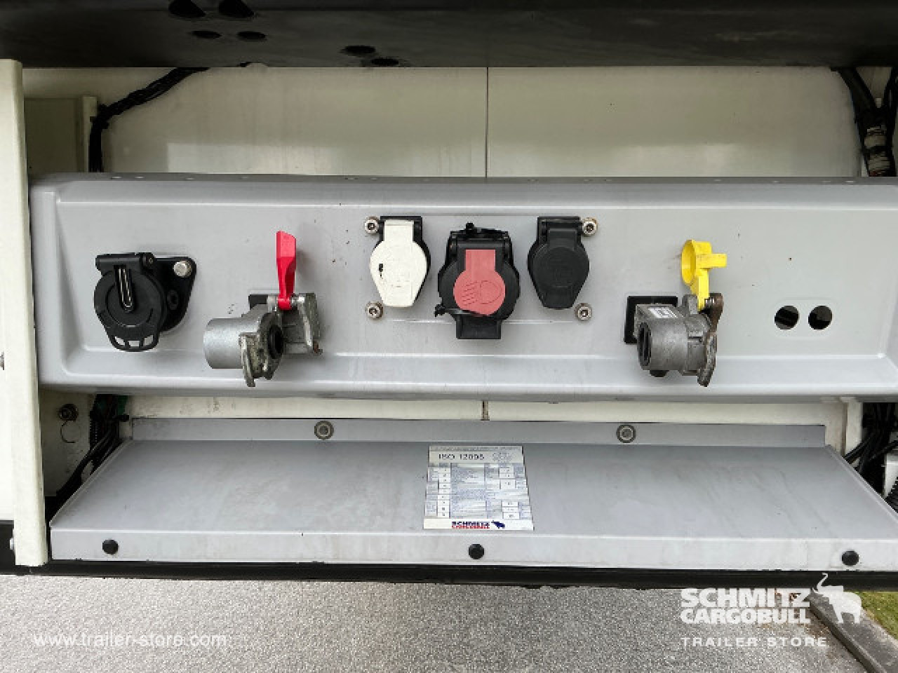 SCHMITZ Semiremolque Frigo Sistema carne colgada - Isotherm Auflieger: das Bild 4 SCHMITZ Semiremolque Frigo Sistema carne colgada - Isotherm Auflieger: das Bild 4