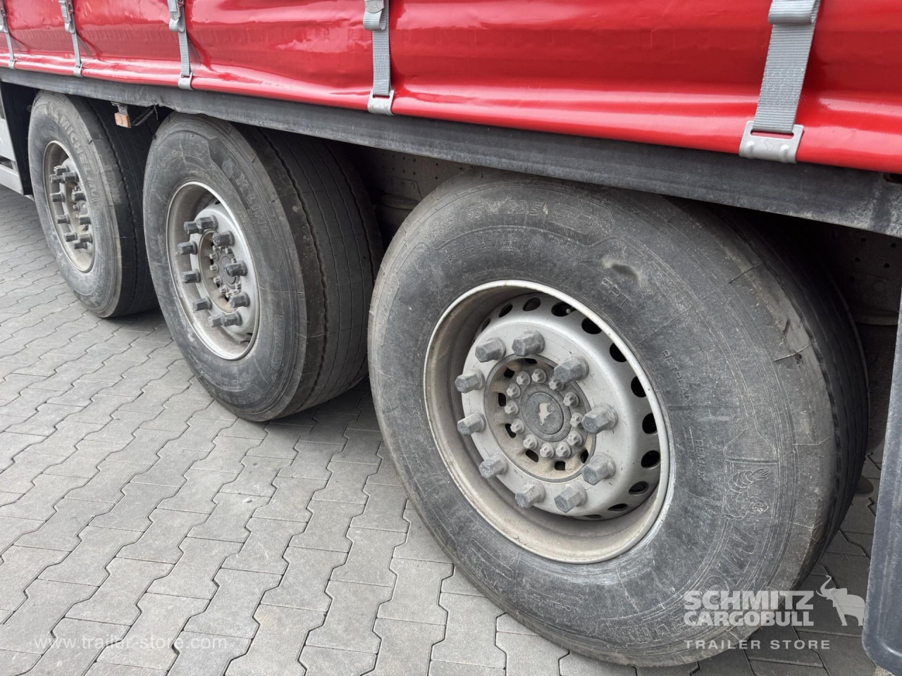 Planenauflieger SCHMITZ Curtainsider Standard: das Bild 12