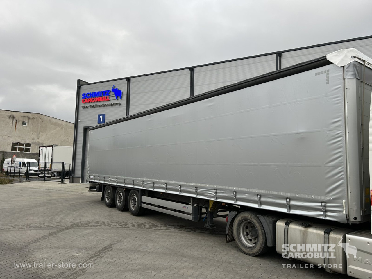 SCHMITZ Curtainsider Standard - Planenauflieger: das Bild 1 SCHMITZ Curtainsider Standard - Planenauflieger: das Bild 1