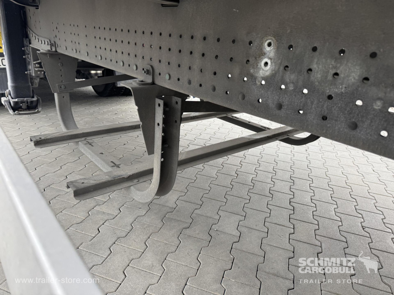 SCHMITZ Curtainsider Standard - Planenauflieger: das Bild 2 SCHMITZ Curtainsider Standard - Planenauflieger: das Bild 2