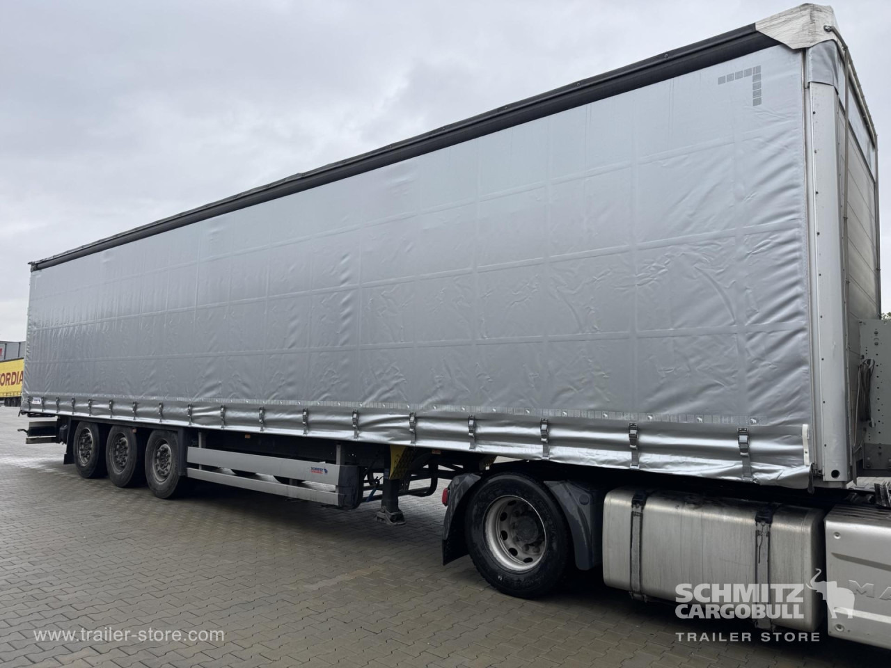 SCHMITZ Curtainsider Standard - Planenauflieger: das Bild 5 SCHMITZ Curtainsider Standard - Planenauflieger: das Bild 5