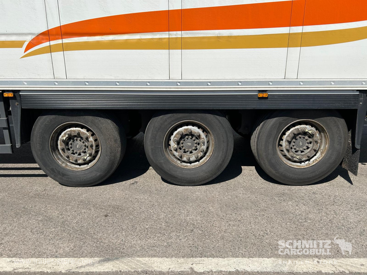 SCHMITZ Reefer Standard - Isotherm Auflieger: das Bild 4 SCHMITZ Reefer Standard - Isotherm Auflieger: das Bild 4