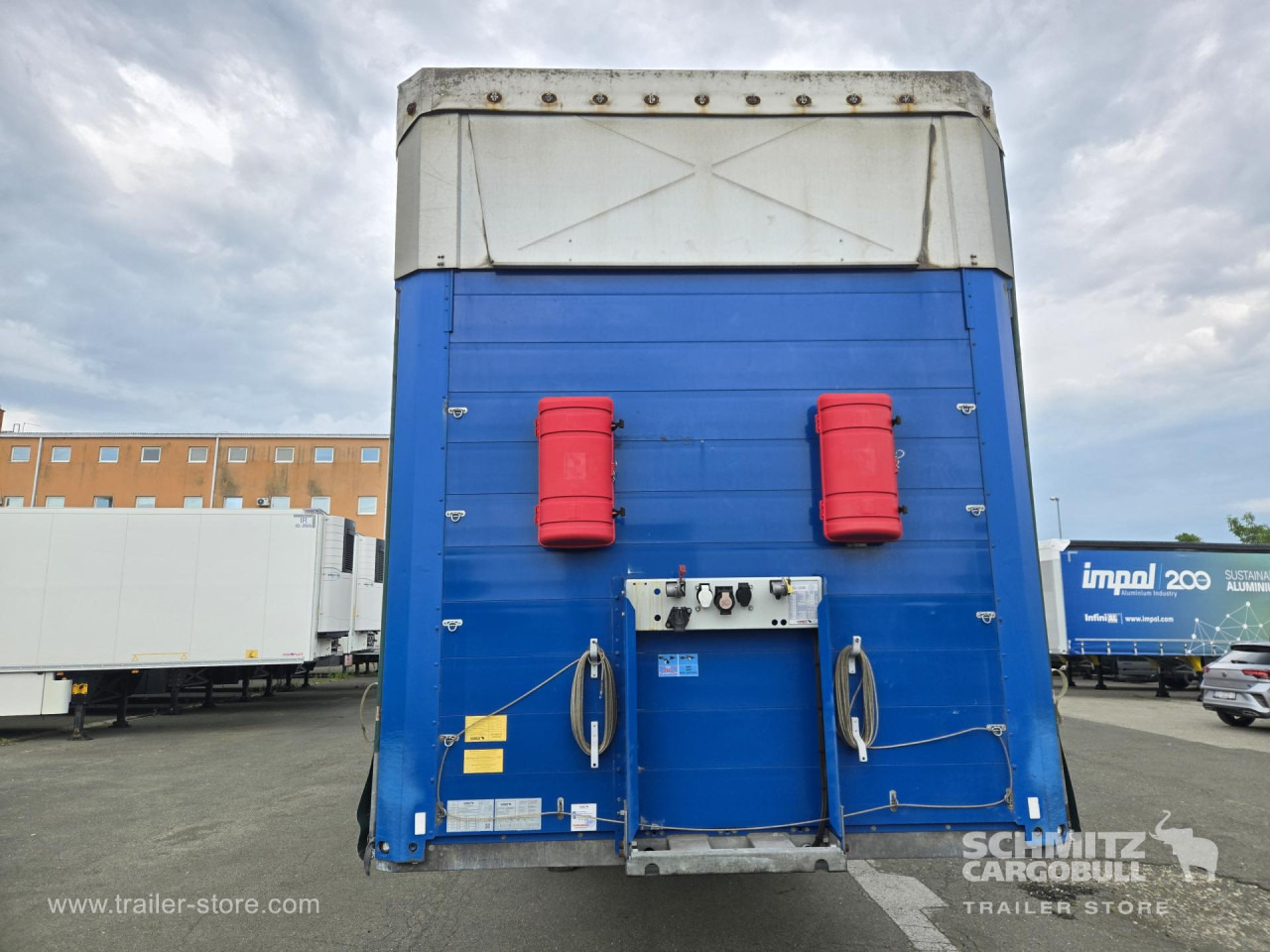 SCHMITZ Curtainsider Mega - Planenauflieger: das Bild 5 SCHMITZ Curtainsider Mega - Planenauflieger: das Bild 5