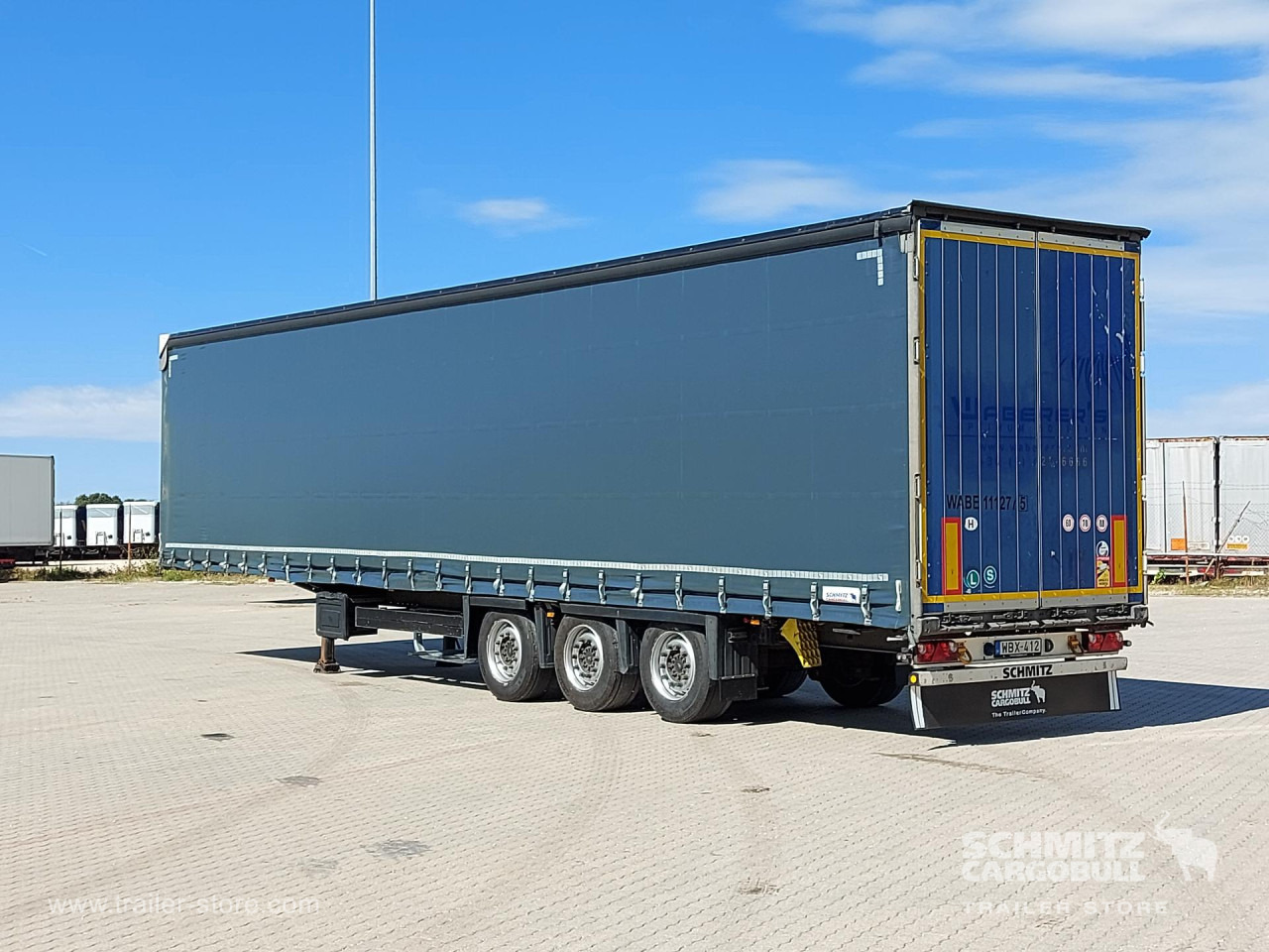 Planenauflieger SCHMITZ Curtainsider Mega: das Bild 7