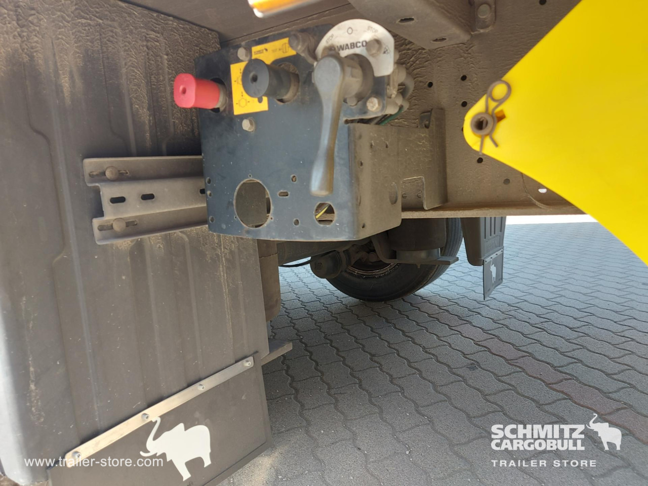 SCHMITZ Curtainsider Mega - Planenauflieger: das Bild 4 SCHMITZ Curtainsider Mega - Planenauflieger: das Bild 4