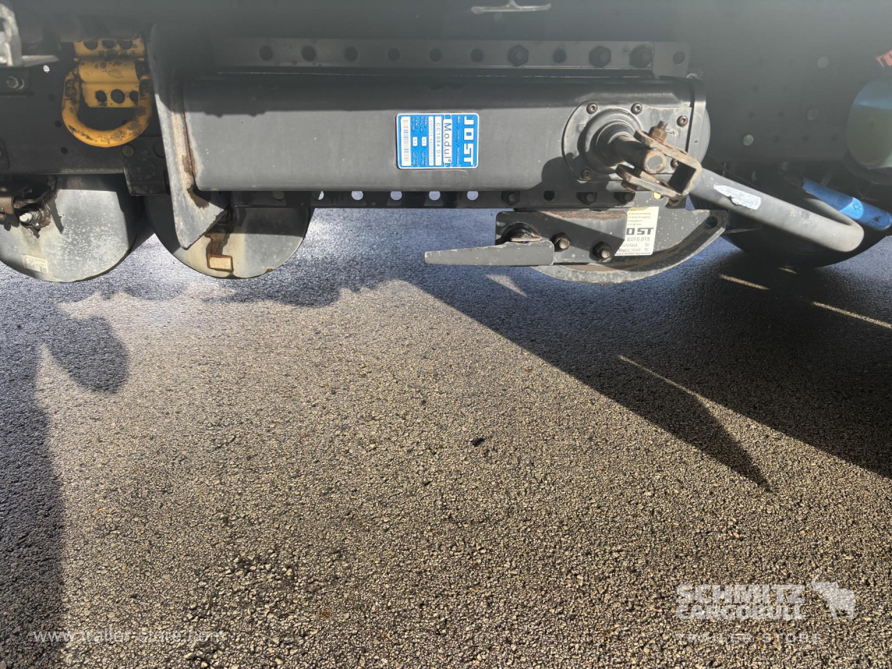 SCHMITZ Curtainsider Mega - Planenauflieger: das Bild 2 SCHMITZ Curtainsider Mega - Planenauflieger: das Bild 2