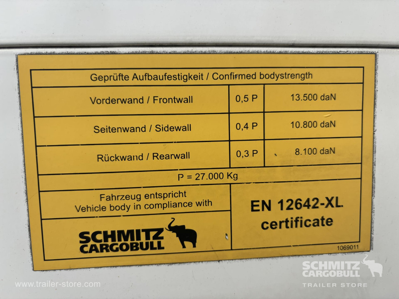SCHMITZ Curtainsider Mega - Planenauflieger: das Bild 3 SCHMITZ Curtainsider Mega - Planenauflieger: das Bild 3