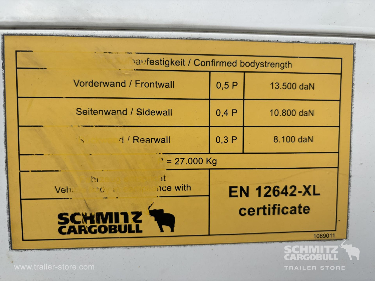 SCHMITZ Curtainsider Mega - Planenauflieger: das Bild 3 SCHMITZ Curtainsider Mega - Planenauflieger: das Bild 3