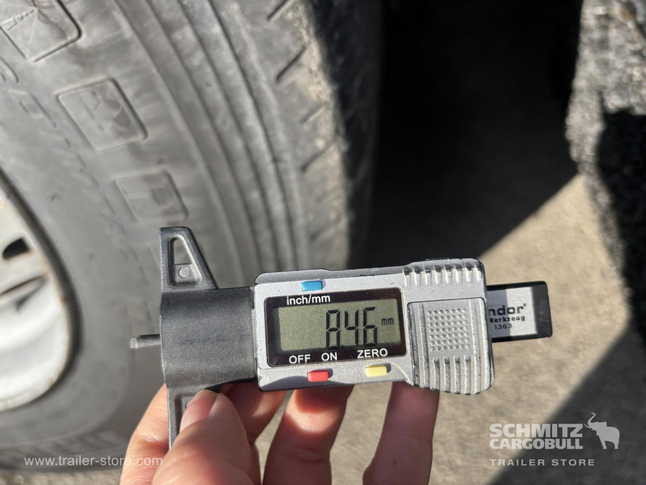 SCHMITZ Curtainsider Standard - Planenauflieger: das Bild 3 SCHMITZ Curtainsider Standard - Planenauflieger: das Bild 3