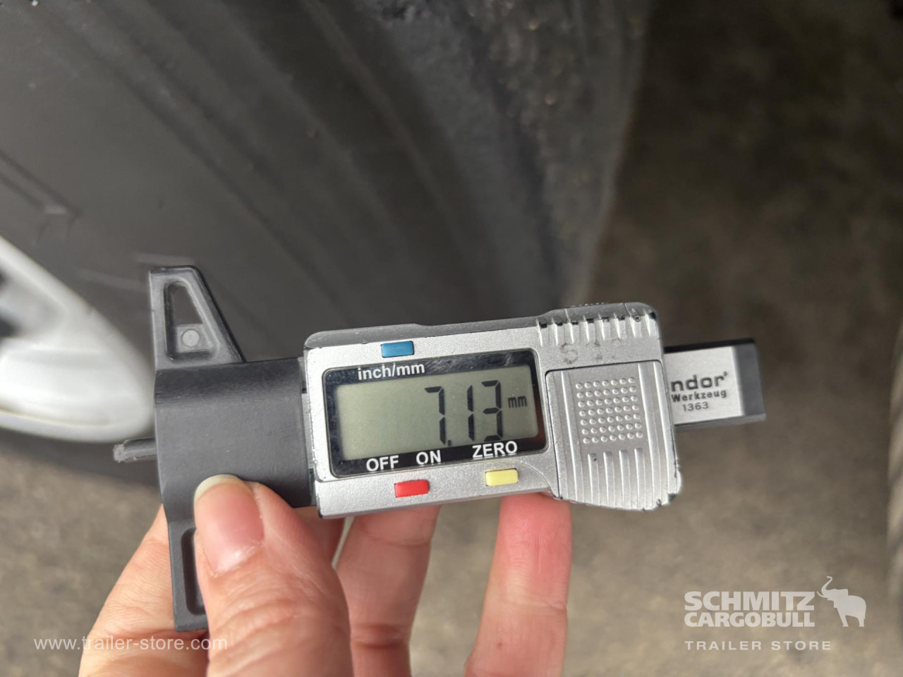 SCHMITZ Curtainsider Standard - Planenauflieger: das Bild 2 SCHMITZ Curtainsider Standard - Planenauflieger: das Bild 2