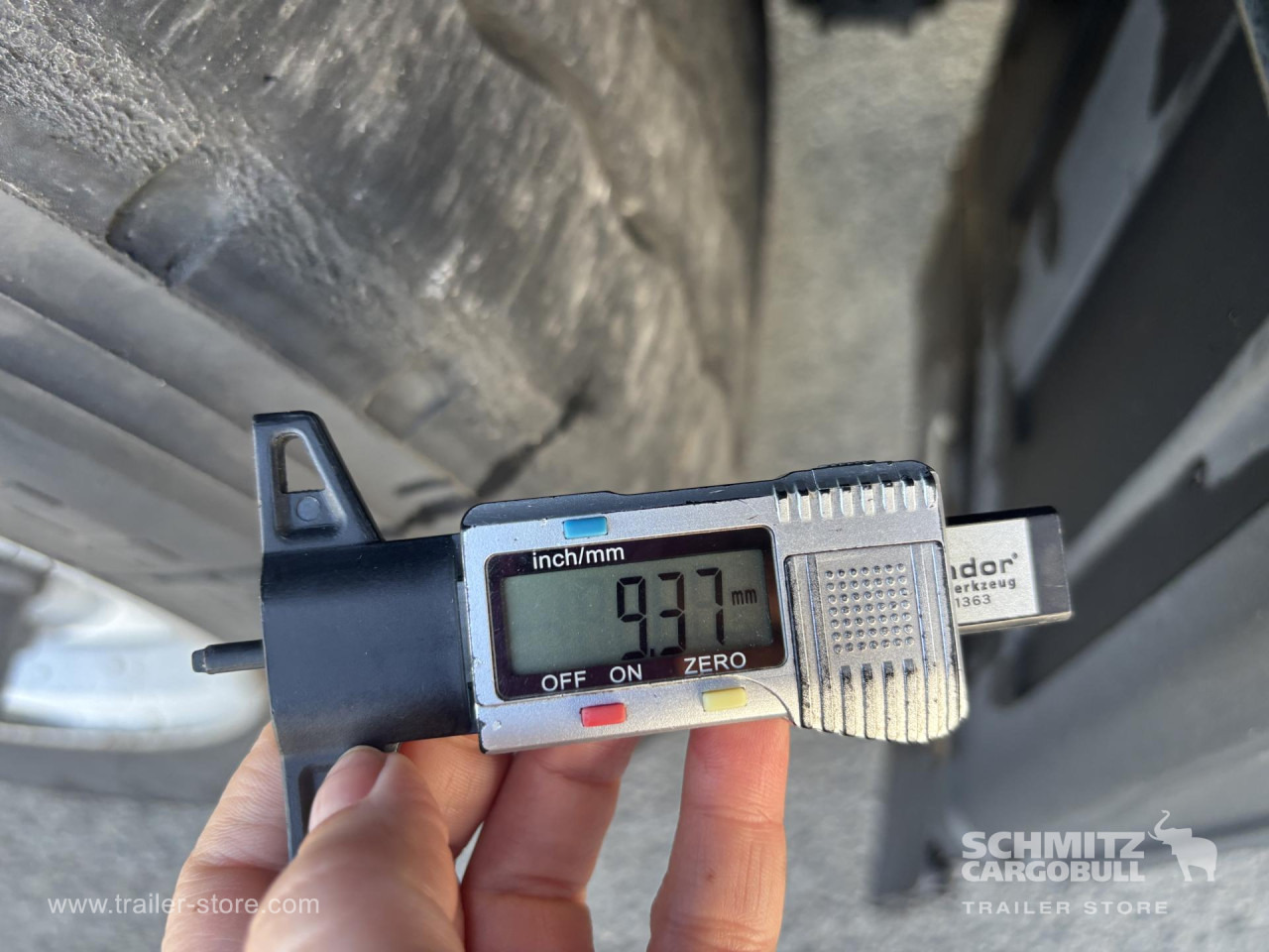 SCHMITZ Curtainsider Standard - Planenauflieger: das Bild 5 SCHMITZ Curtainsider Standard - Planenauflieger: das Bild 5