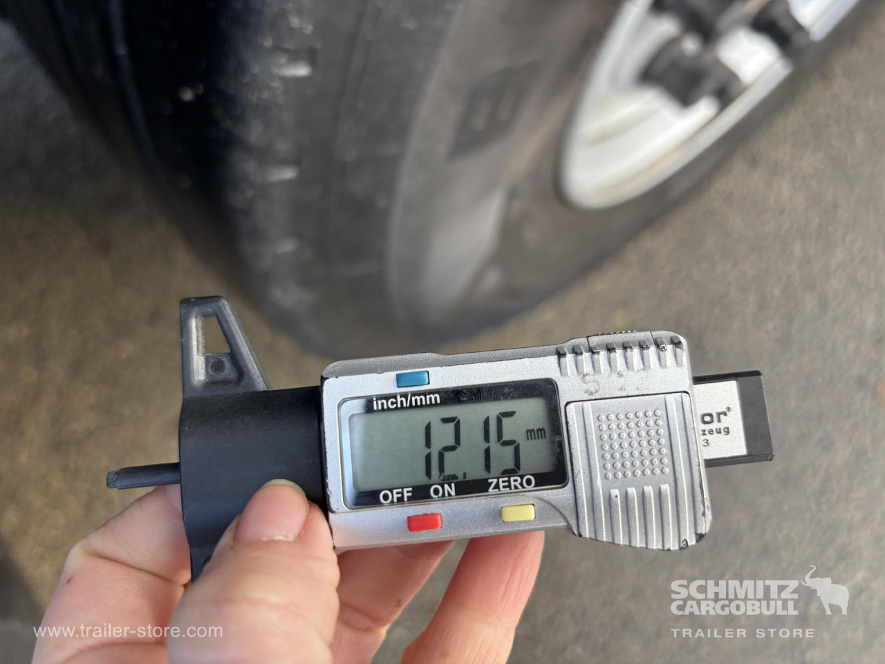 SCHMITZ Curtainsider Standard - Planenauflieger: das Bild 2 SCHMITZ Curtainsider Standard - Planenauflieger: das Bild 2