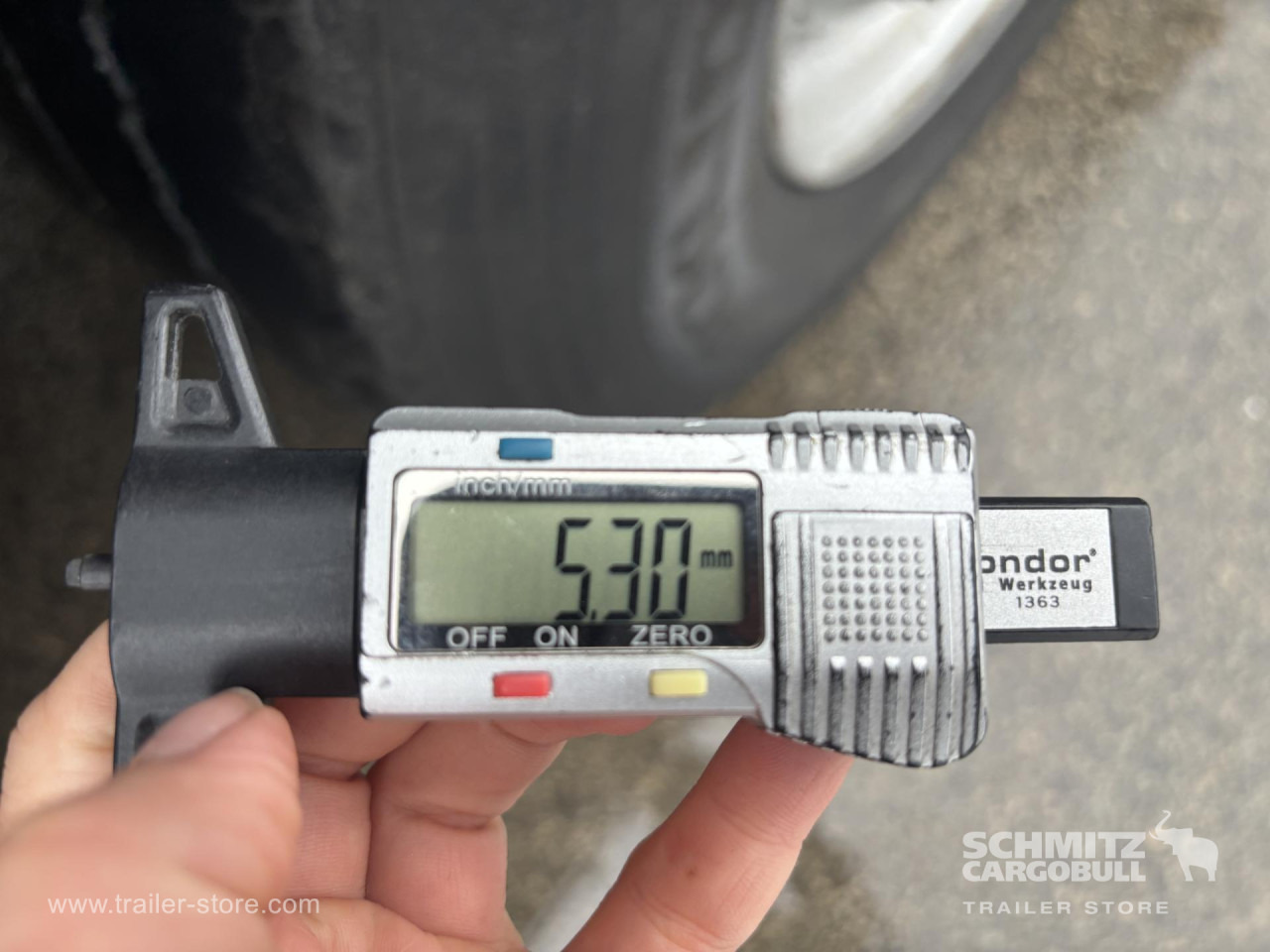 SCHMITZ Curtainsider Standard - Planenauflieger: das Bild 4 SCHMITZ Curtainsider Standard - Planenauflieger: das Bild 4