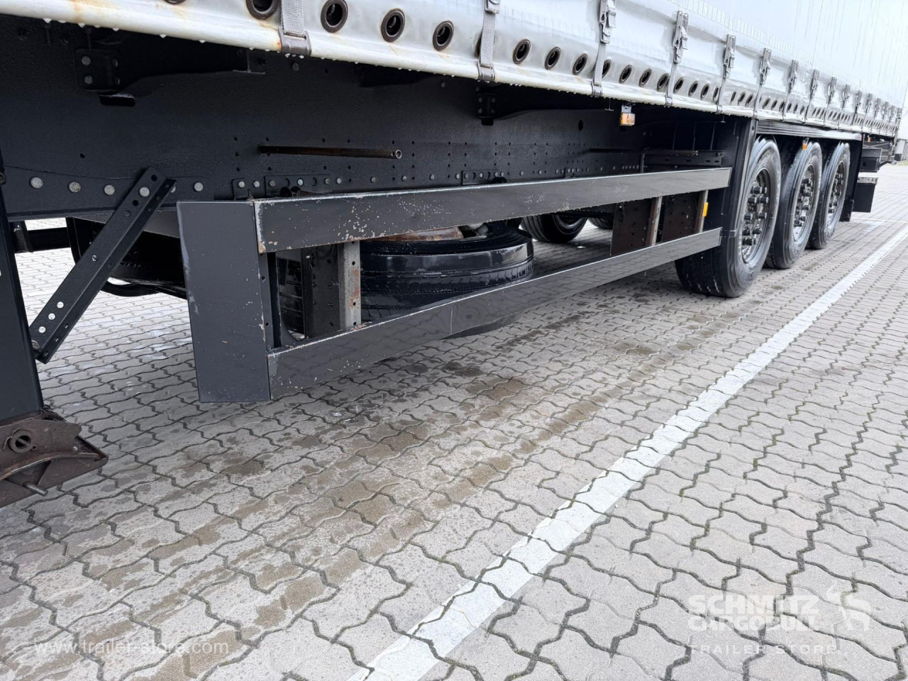 Planenauflieger SCHMITZ Curtainsider Standard: das Bild 6