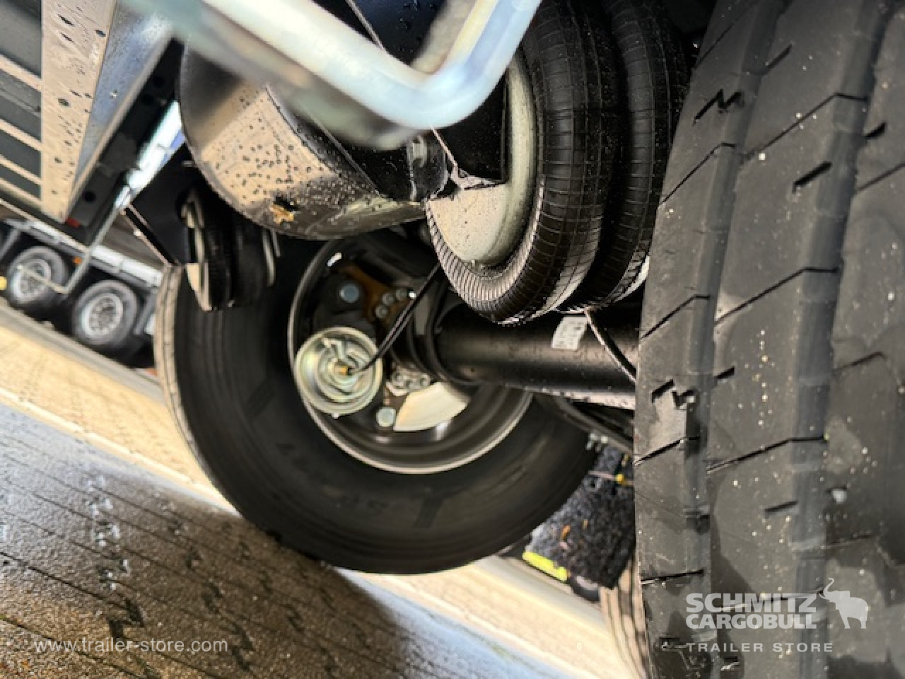 SCHMITZ Oplegger Vries Standard - Isotherm Auflieger: das Bild 3 SCHMITZ Oplegger Vries Standard - Isotherm Auflieger: das Bild 3