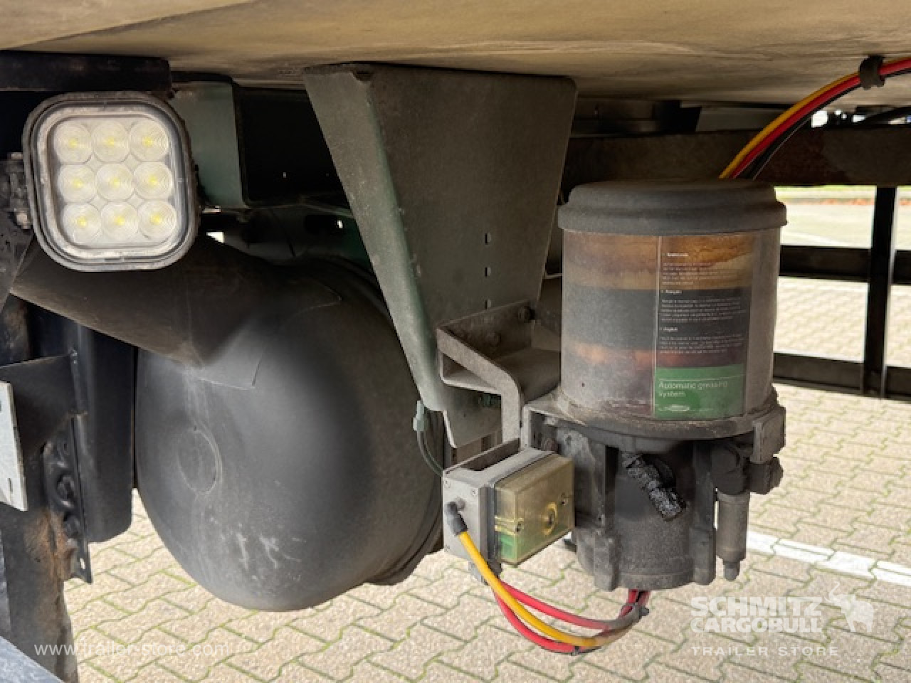 SCHMITZ Oplegger Vries Standard Taillift - Isotherm Auflieger: das Bild 4 SCHMITZ Oplegger Vries Standard Taillift - Isotherm Auflieger: das Bild 4