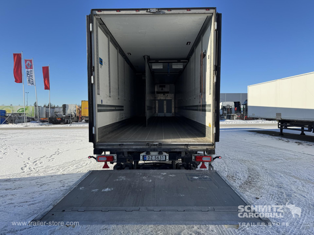 SCHMITZ Reefer Standard Double deck Taillift - Isotherm Auflieger: das Bild 3 SCHMITZ Reefer Standard Double deck Taillift - Isotherm Auflieger: das Bild 3