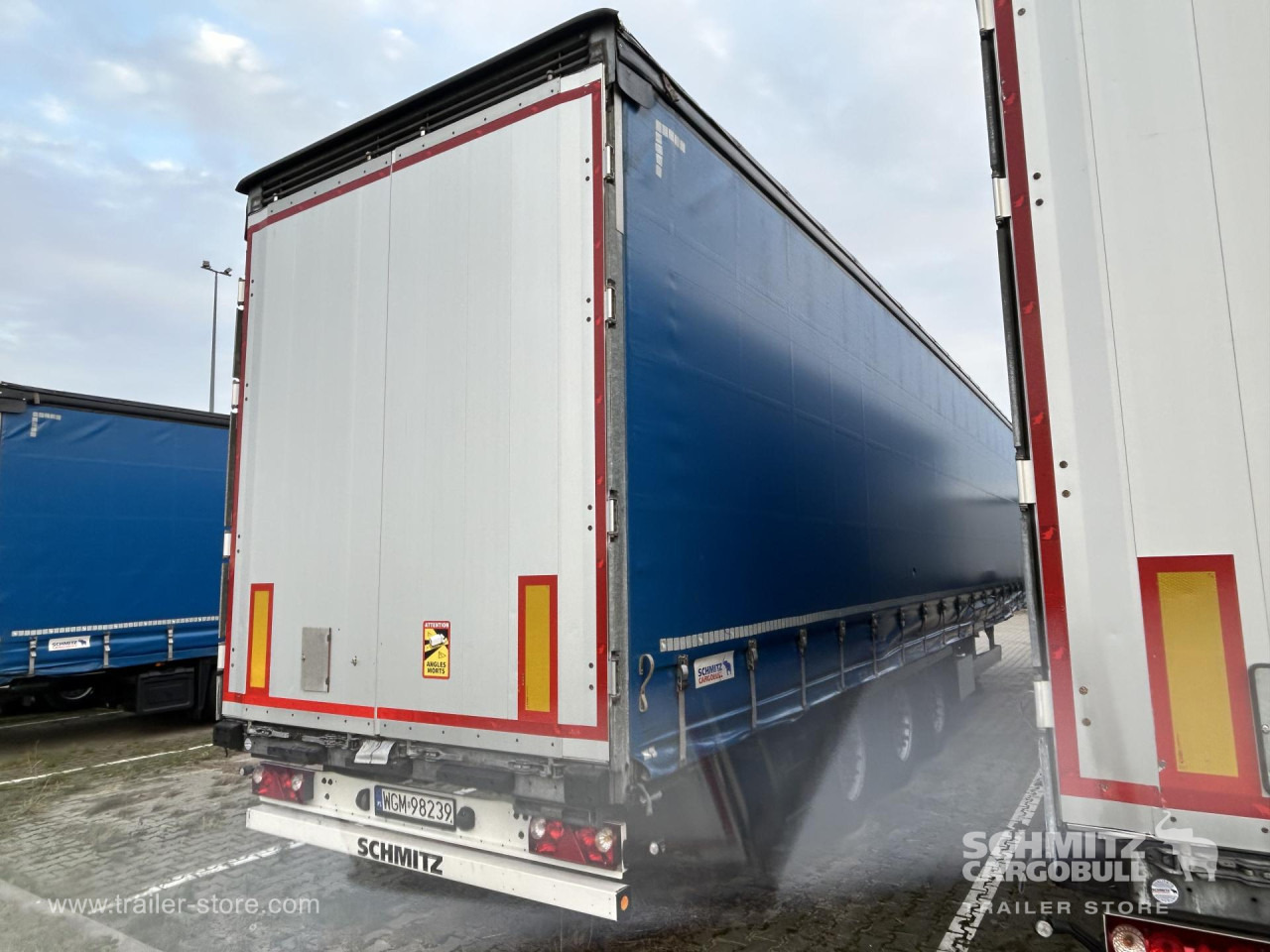 SCHMITZ Curtainsider Mega - Planenauflieger: das Bild 2 SCHMITZ Curtainsider Mega - Planenauflieger: das Bild 2