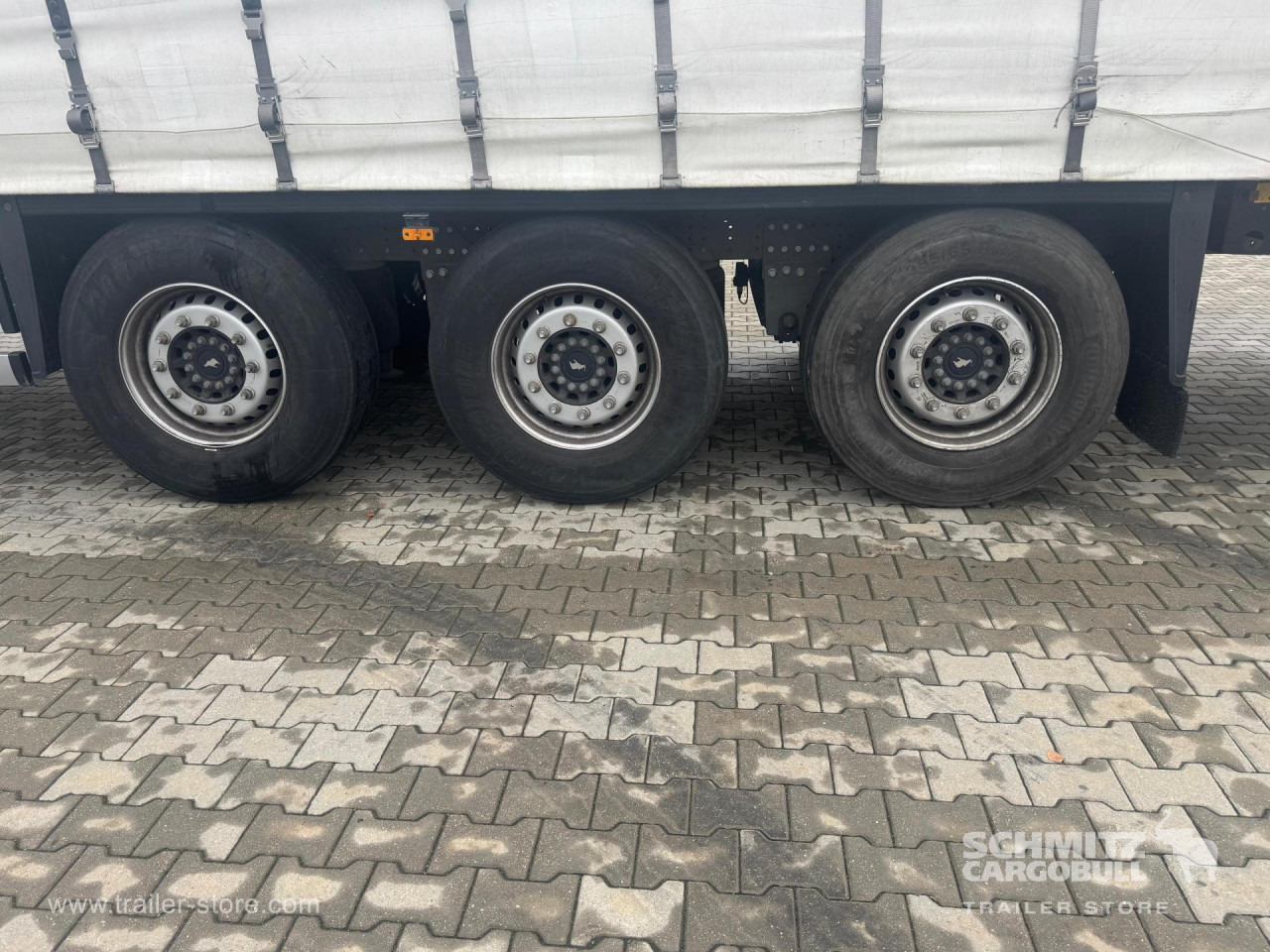 SCHMITZ Curtainsider Standard - Planenauflieger: das Bild 2 SCHMITZ Curtainsider Standard - Planenauflieger: das Bild 2