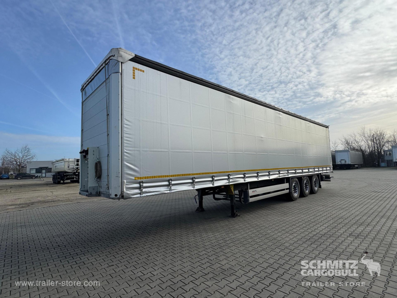 SCHMITZ Curtainsider Standard - Planenauflieger: das Bild 4 SCHMITZ Curtainsider Standard - Planenauflieger: das Bild 4