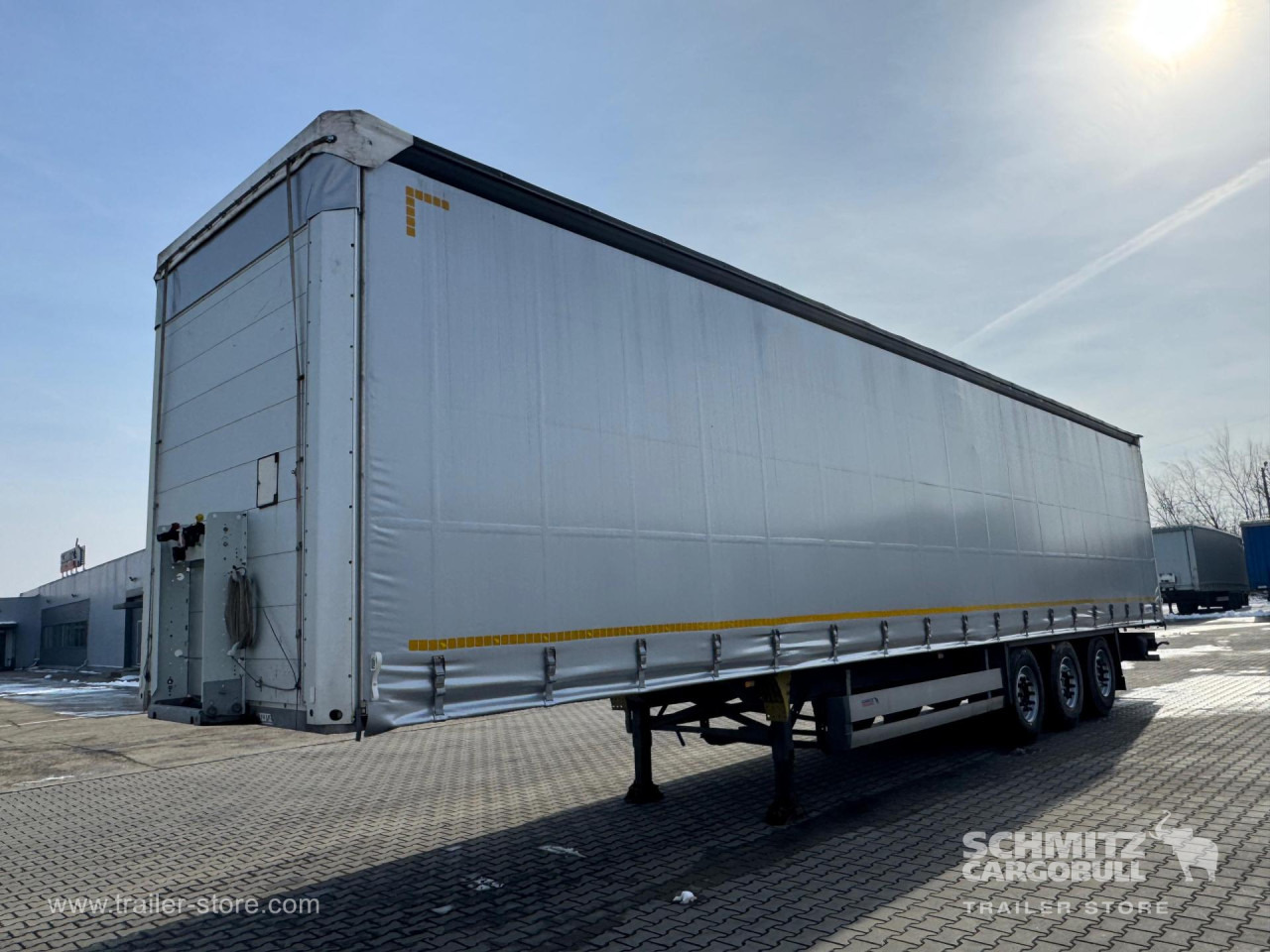 SCHMITZ Curtainsider Standard - Planenauflieger: das Bild 4 SCHMITZ Curtainsider Standard - Planenauflieger: das Bild 4