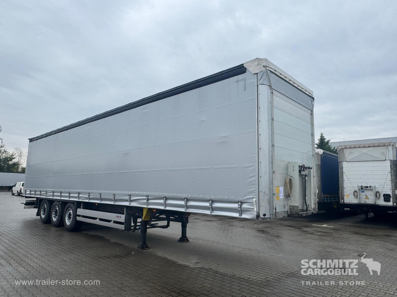 SCHMITZ Curtainsider Standard - Planenauflieger: das Bild 1 SCHMITZ Curtainsider Standard - Planenauflieger: das Bild 1