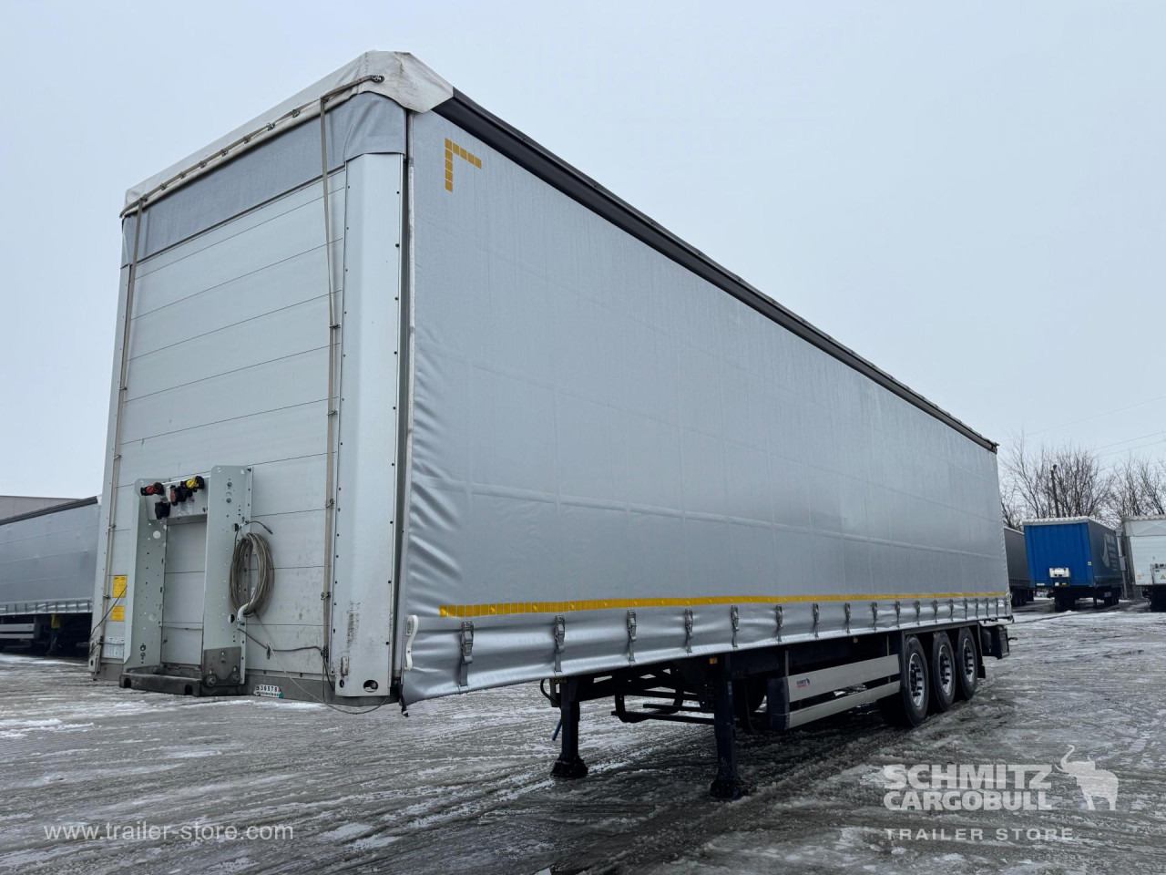 SCHMITZ Curtainsider Standard - Planenauflieger: das Bild 4 SCHMITZ Curtainsider Standard - Planenauflieger: das Bild 4