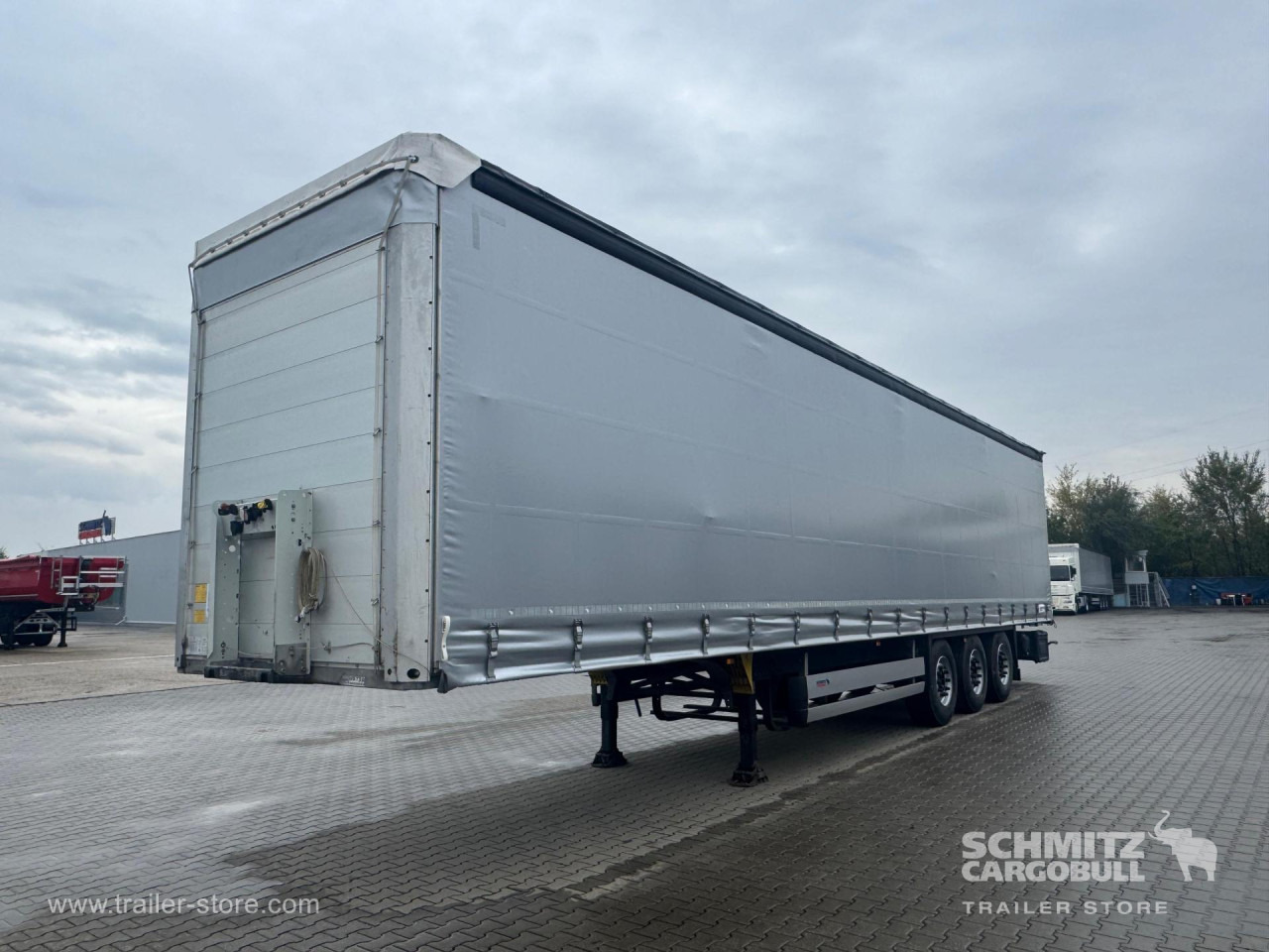 SCHMITZ Curtainsider Standard - Planenauflieger: das Bild 4 SCHMITZ Curtainsider Standard - Planenauflieger: das Bild 4