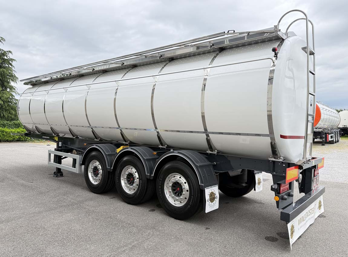 BATA CISTERNA IN PRONTA CONSEGA-NEW FOOD TANK READY FOR DELIVERY - Tankauflieger: das Bild 2 BATA CISTERNA IN PRONTA CONSEGA-NEW FOOD TANK READY FOR DELIVERY - Tankauflieger: das Bild 2