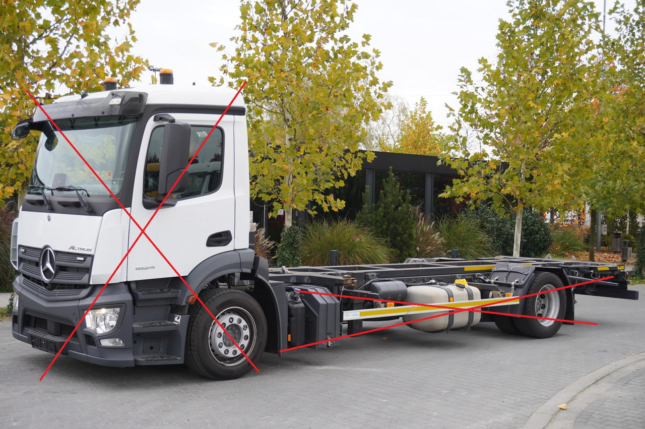 BDF construction lifted hydraulically by 50 cm - Rahmen/ Chassis: das Bild 2 BDF construction lifted hydraulically by 50 cm - Rahmen/ Chassis: das Bild 2