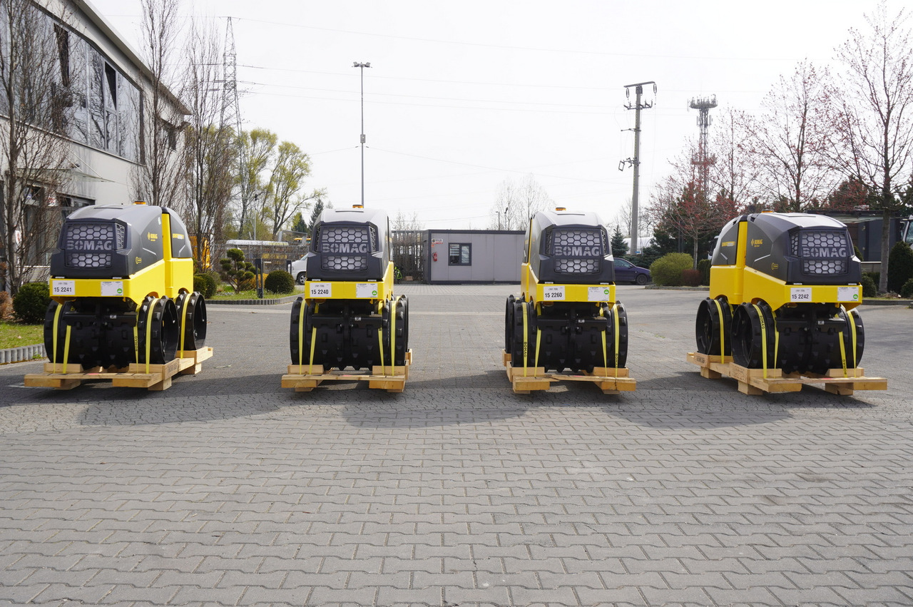 BOMAG BMP 8500 brand-new trench roller / Remote Control / 4 units - Straßenwalze: das Bild 2 BOMAG BMP 8500 brand-new trench roller / Remote Control / 4 units - Straßenwalze: das Bild 2
