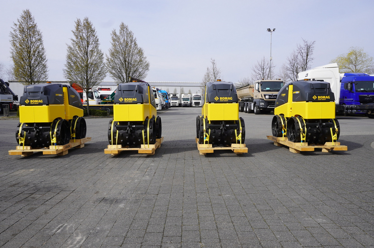 BOMAG BMP 8500 brand-new trench roller / Remote Control / 4 units - Straßenwalze: das Bild 4 BOMAG BMP 8500 brand-new trench roller / Remote Control / 4 units - Straßenwalze: das Bild 4