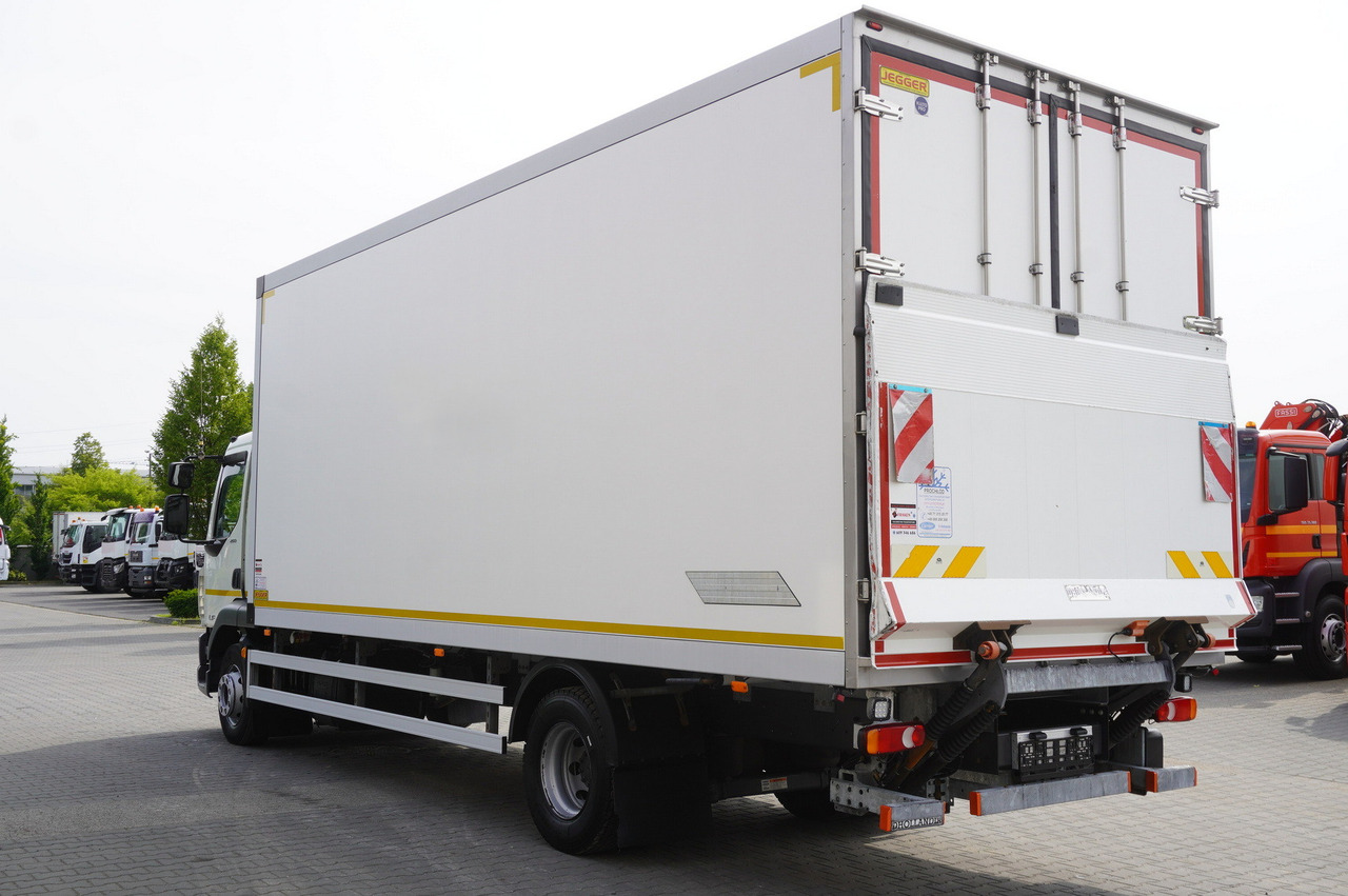 DAF LF 16.260 / Jegger Refrigerator / Carrier Supra 750 / DHOLLANDIA 1500 kg / Sleeper cab - Kühlkoffer LKW: das Bild 5 DAF LF 16.260 / Jegger Refrigerator / Carrier Supra 750 / DHOLLANDIA 1500 kg / Sleeper cab - Kühlkoffer LKW: das Bild 5