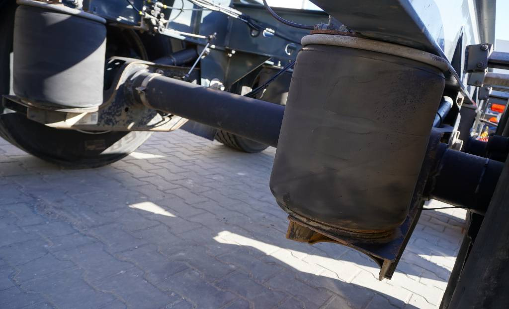 Fruehauf Trailer BDF (NEW) 6,000 km !!! - Container/ Wechselfahrgestell Anhänger: das Bild 4 Fruehauf Trailer BDF (NEW) 6,000 km !!! - Container/ Wechselfahrgestell Anhänger: das Bild 4