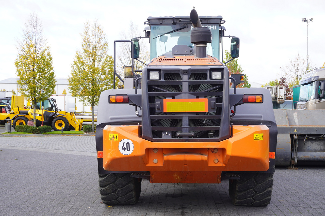 HITACHI ZW220 articulated loader / 2 buckets - Radlader: das Bild 5 HITACHI ZW220 articulated loader / 2 buckets - Radlader: das Bild 5