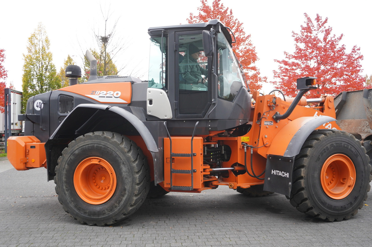 HITACHI ZW220 articulated loader / 2 buckets – Leasing HITACHI ZW220 articulated loader / 2 buckets: das Bild 19