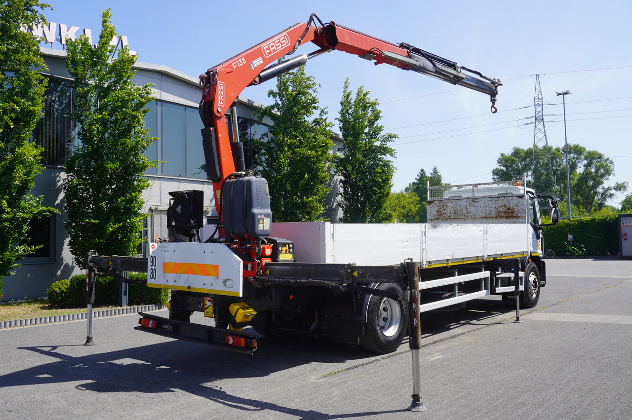 IVECO EUROCARGO 190-280L / FASSI F135A / 8 M / Lift cap. 5580 kg - Autokran: das Bild 3 IVECO EUROCARGO 190-280L / FASSI F135A / 8 M / Lift cap. 5580 kg - Autokran: das Bild 3