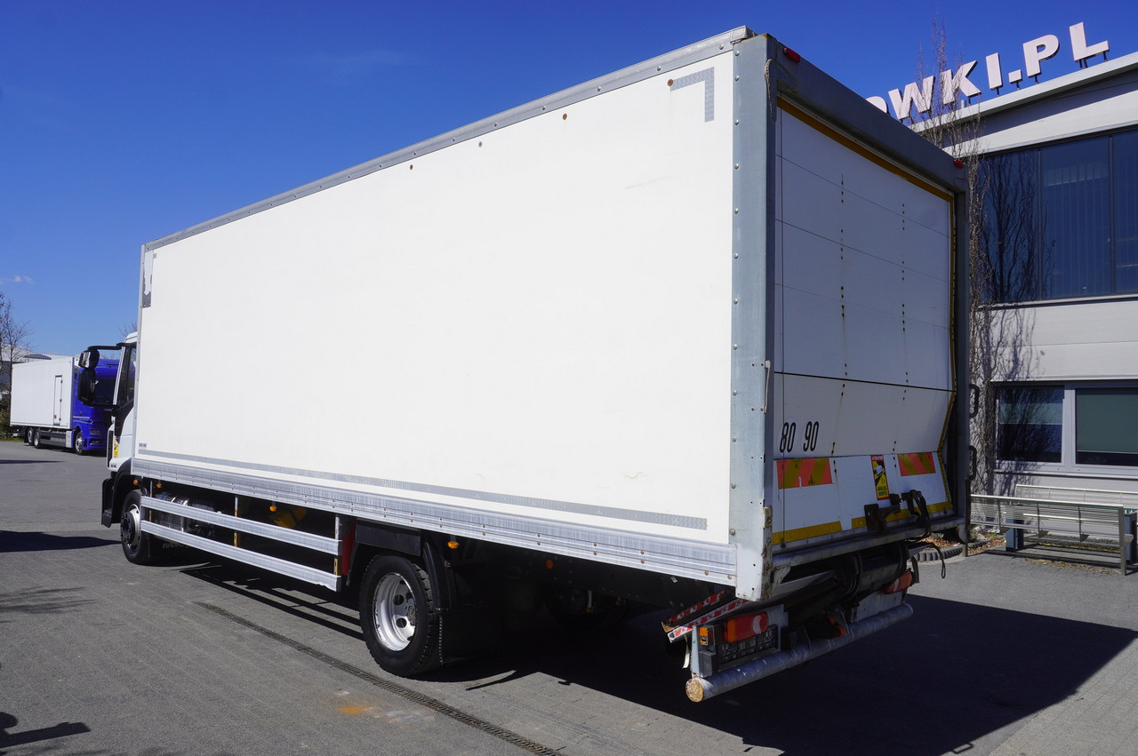 IVECO Eurocargo 120-190 / 160 thousand km !!! / Box 18 EPAL / Dhollandia lift 1500 kg - Koffer LKW: das Bild 3 IVECO Eurocargo 120-190 / 160 thousand km !!! / Box 18 EPAL / Dhollandia lift 1500 kg - Koffer LKW: das Bild 3