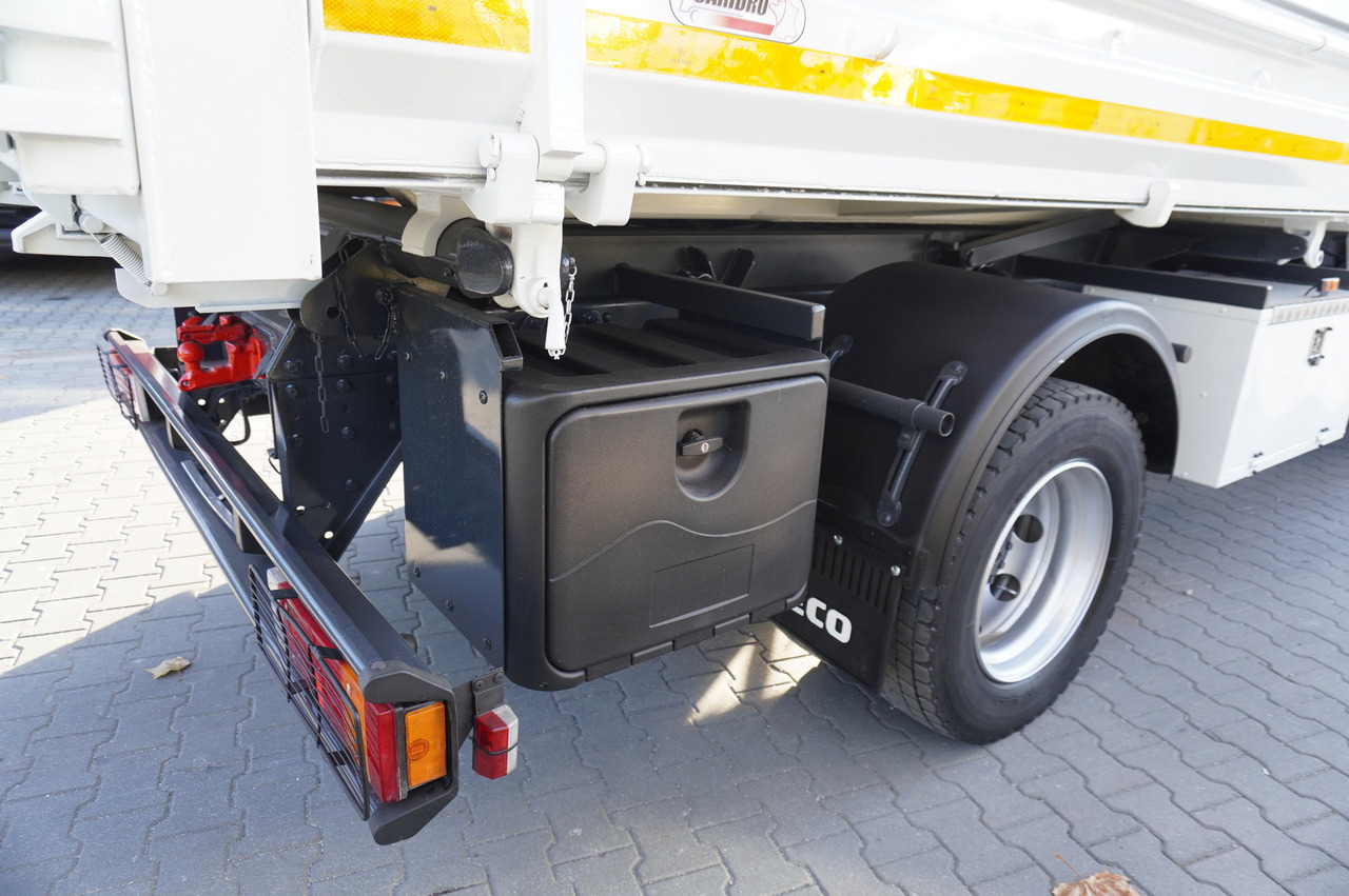 Autokran IVECO Eurocargo 120E18 Crane Palfinger / 3-way tipper / sleeper cab: das Bild 25