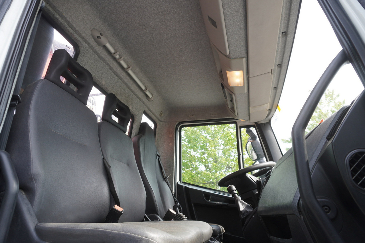 Kipper, Autokran IVECO Eurocargo 160-250 / Fassi F95 crane / 120 tho. km / 3-sided tipper: das Bild 24