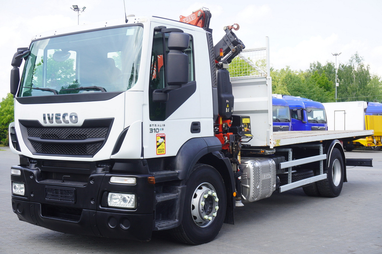 IVECO STRALIS 310 E6 / FASSI F110B / 630 MTH! / 4 t lift cap. / 19 t - Pritsche LKW, Autokran: das Bild 3 IVECO STRALIS 310 E6 / FASSI F110B / 630 MTH! / 4 t lift cap. / 19 t - Pritsche LKW, Autokran: das Bild 3