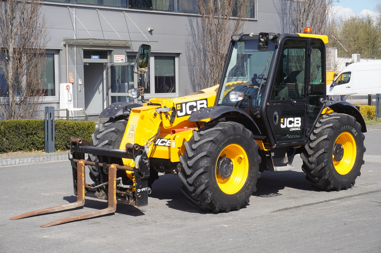 JCB 526-56 AGRI Plus / 5.6 m telescopic loader / joystick - Radlader: das Bild 3 JCB 526-56 AGRI Plus / 5.6 m telescopic loader / joystick - Radlader: das Bild 3