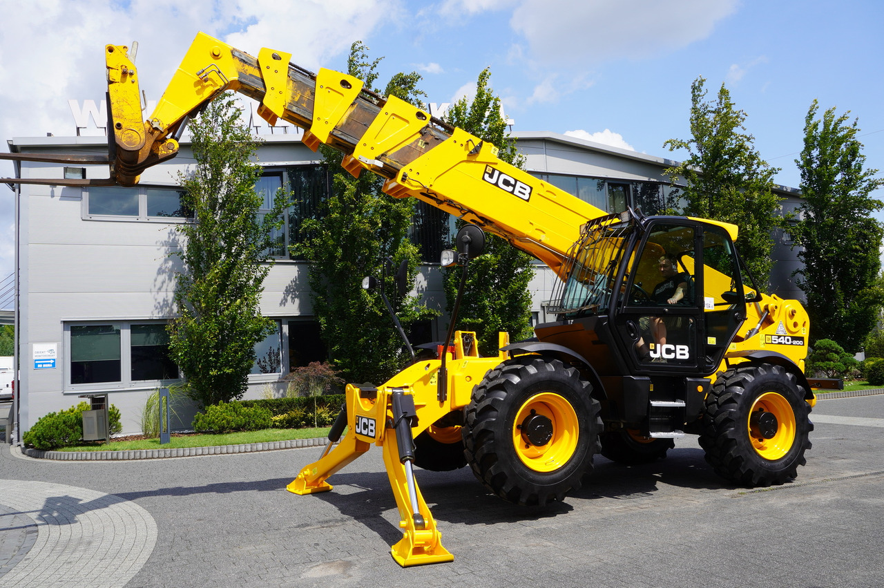 JCB 540-200 Telescopic Loader / 20 m reach / joystick / 2 units - Teleskopradlader: das Bild 3 JCB 540-200 Telescopic Loader / 20 m reach / joystick / 2 units - Teleskopradlader: das Bild 3