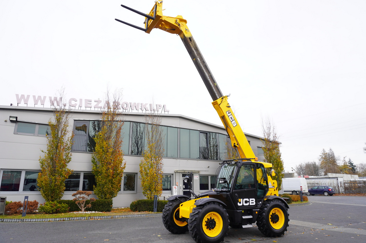 JCB 560-80 / 6 ton lifting capacity / power 146 HP - Teleskoplader: das Bild 1 JCB 560-80 / 6 ton lifting capacity / power 146 HP - Teleskoplader: das Bild 1