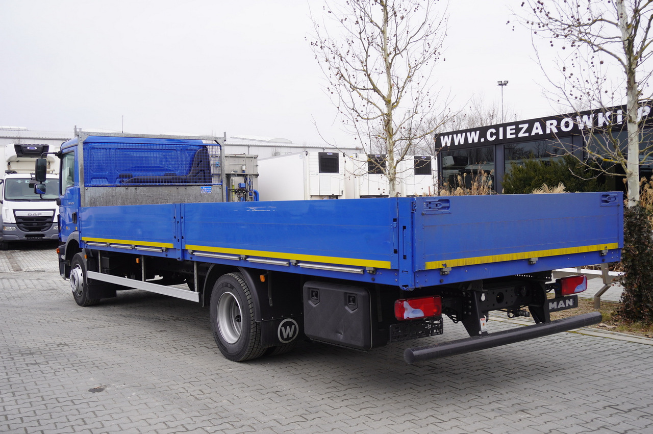 MAN TGM 15.250 / 160,000 km! / 2021 / Flatbed 18 EPAL / 8.8 t capacity - Pritsche LKW: das Bild 3 MAN TGM 15.250 / 160,000 km! / 2021 / Flatbed 18 EPAL / 8.8 t capacity - Pritsche LKW: das Bild 3