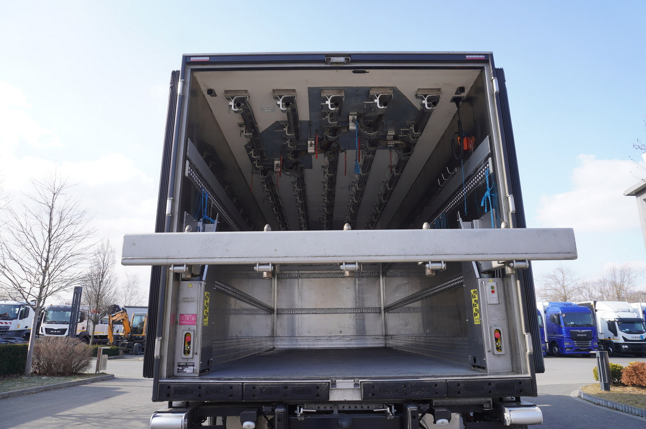 MAN TGM 18.320 / CHEREAU meat hook refrigerator / Carcass elevator - Kühlkoffer LKW: das Bild 3 MAN TGM 18.320 / CHEREAU meat hook refrigerator / Carcass elevator - Kühlkoffer LKW: das Bild 3